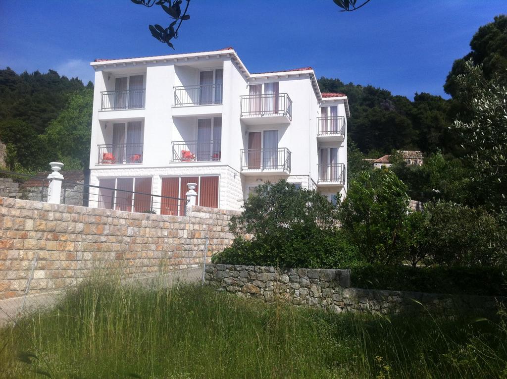 White House 4* Lopud